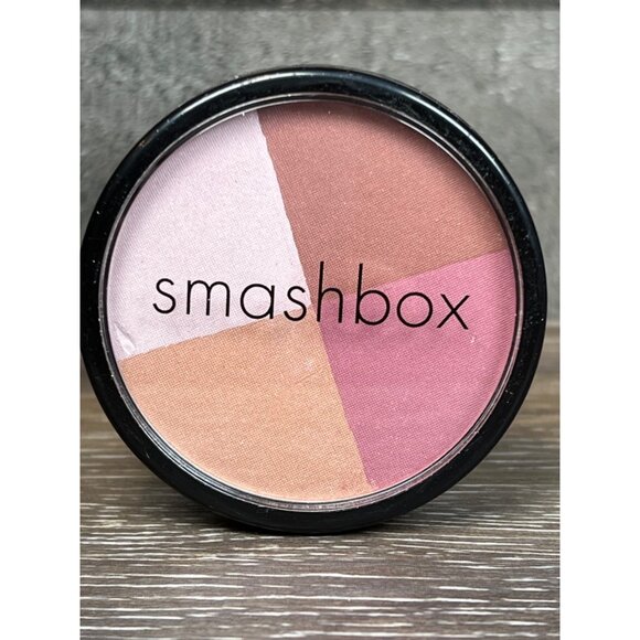 SMASHBOX -  ALIGHT  - Soft Lights Quad (0.24 oz.)  -   BRAND NEW - NO BOX - Picture 1 of 4
